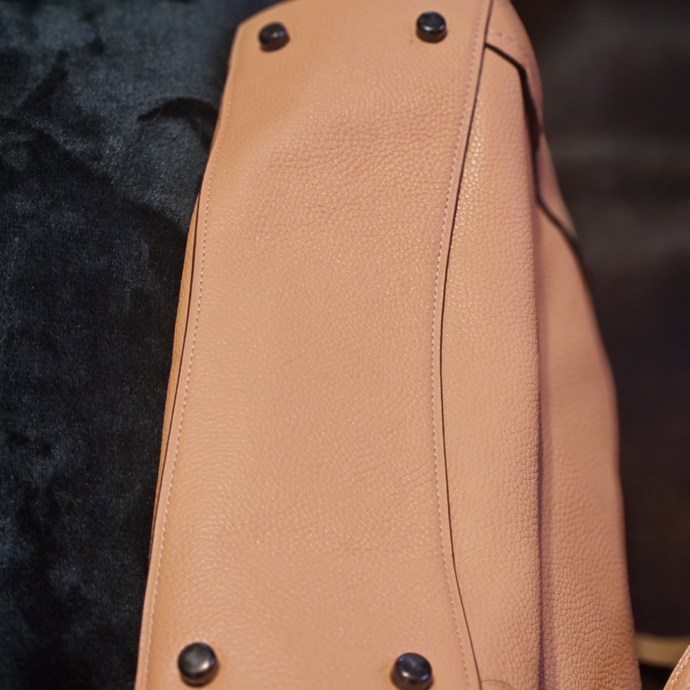 Coach Tan Leather Women's Bag - Picture 5 of 8